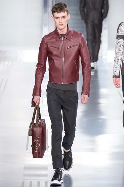 Look 27